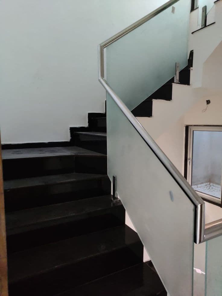 Premium Glass Railing Solutions - image 6