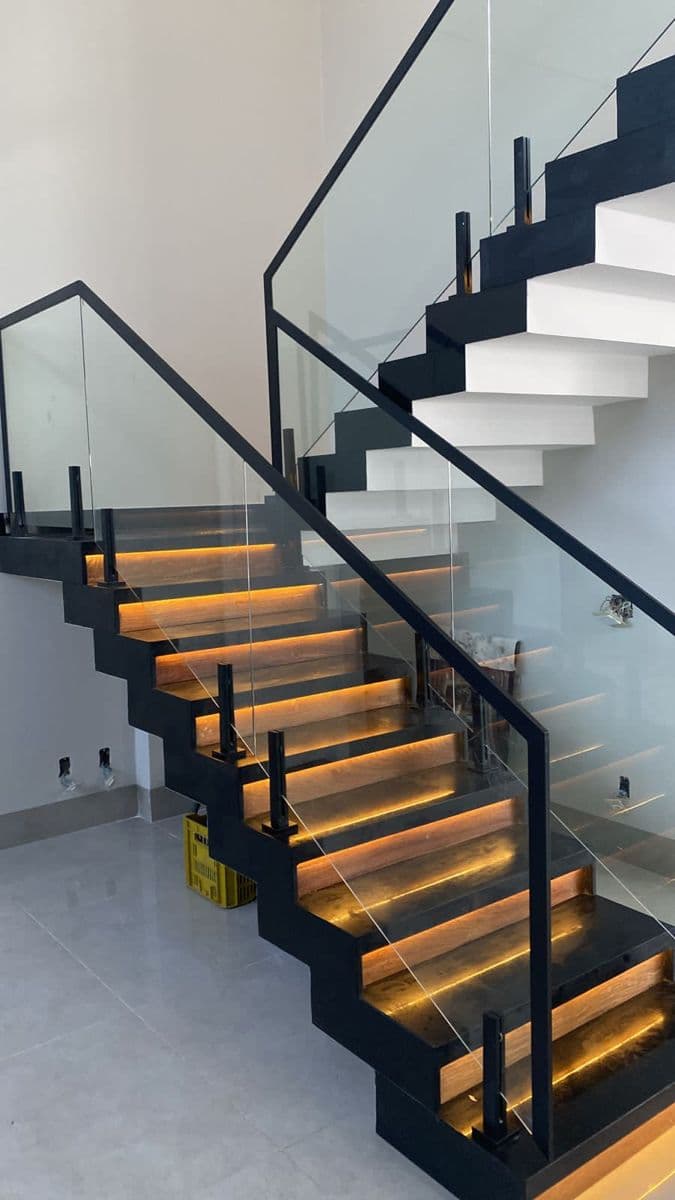 Premium Glass Railing Solutions - image 9
